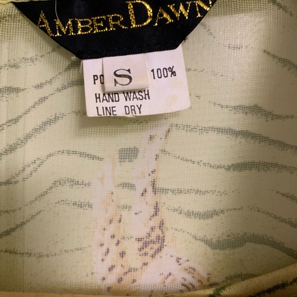 Women’s Blouse - Picture 4 of 5